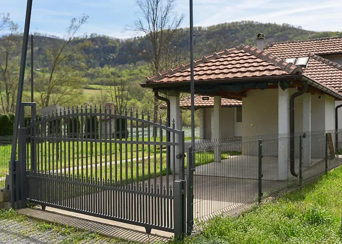 Villa Drina Water House *