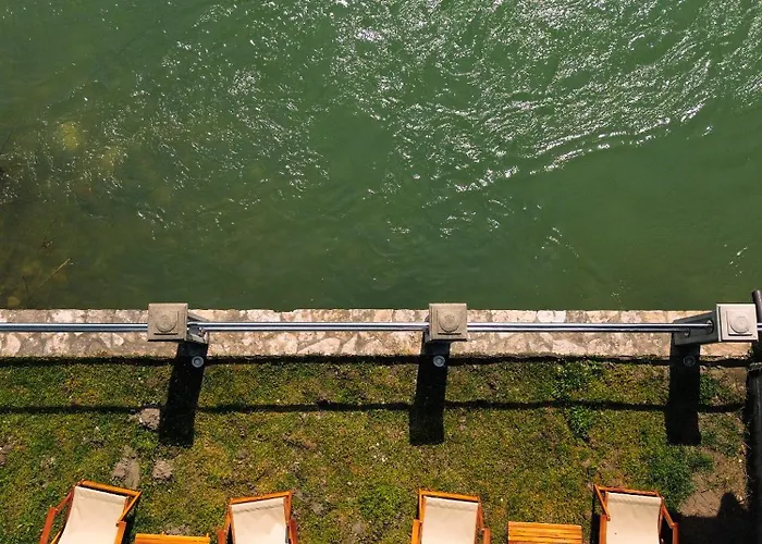 Drina Water House Villa *